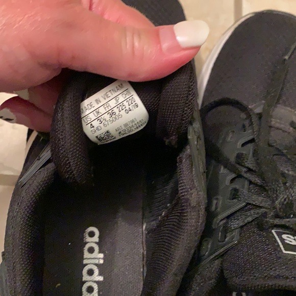 🌟HP🌟Adidas Cloud Foam athletic shoes- size 4 - Picture 11 of 14